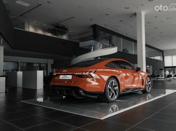 Audi E-tron GT 2022 - Mẫu xe điện hiệu suất thế giới 2022 - Đẳng cấp xe Đức