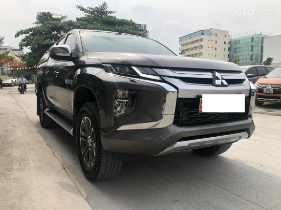 Xe này cần thanh lý gấp, KH cứ liên hệ để có giá tốt nhất
