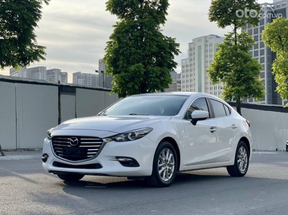 Mazda 3 Phiên bản khác 2019 - Đăng ký lần đầu 2019 còn mới, giá chỉ 600tr