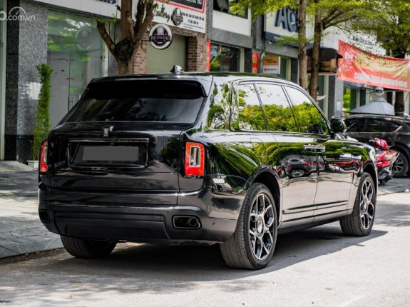 Rolls-Royce Cullinan Black Badge 2020 - Xe chính chủ đi giữ gìn