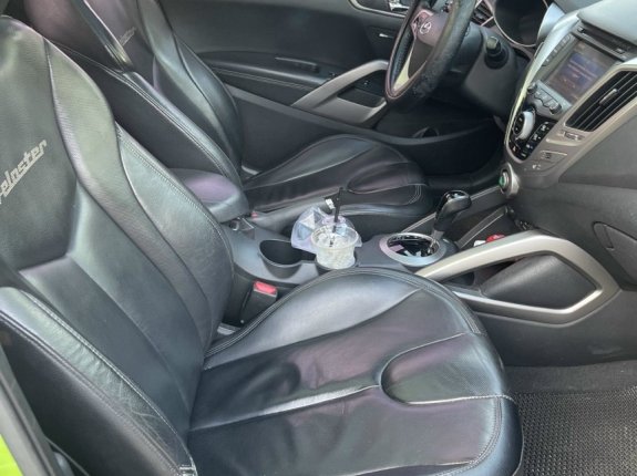 Hyundai Veloster 1.6 GDI Turbo 2011 - Nhập khẩu Hàn Quốc