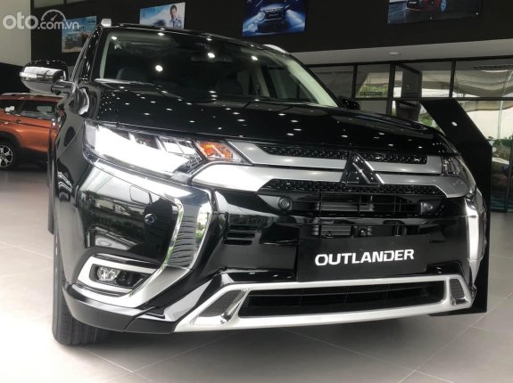Mitsubishi Outlander 2.0 CVT Premium 2022 - Nhận xe chỉ từ 200 triệu - Giảm tiền mặt, tặng kèm gói phụ kiện giá trị