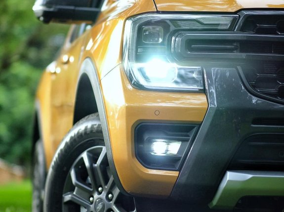 Ford Ranger Wildtrak 4x4 AT 2023 - Ưu đãi tốt nhất - Giảm 50% thuế trước bạ cùng nhiều phần quà hấp dẫn