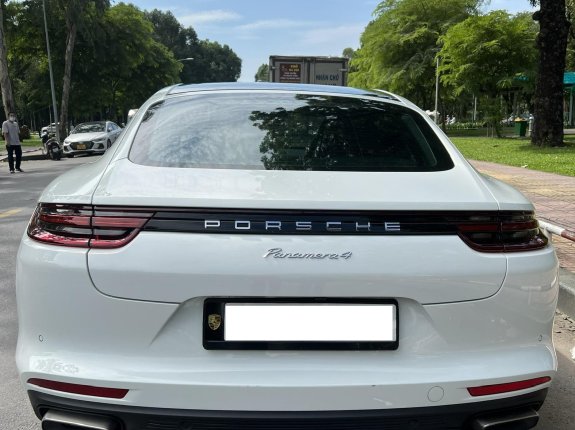 Porsche Panamera 4 Executive 2019 - Xe gia đình sử dụng, ít đi, giá tốt
