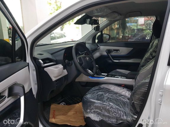 Toyota Veloz Cross 1.5 CVT 2022 - Chương trình ưu đãi đặc biệt chỉ có trong tháng 10 - Liên hệ nhận riêng