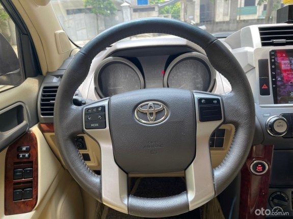 Toyota Land Cruiser Prado 2017 - Cần bán lại xe ít sử dụng giá 1 tỷ 780tr