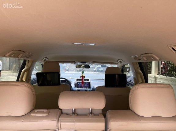 Toyota Land Cruiser Prado 2017 - Cần bán lại xe ít sử dụng giá 1 tỷ 780tr