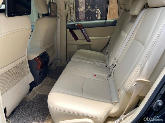 Toyota Land Cruiser Prado 2017 - Cần bán lại xe ít sử dụng giá 1 tỷ 780tr