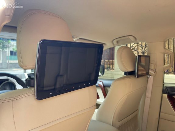 Toyota Land Cruiser Prado 2017 - Cần bán lại xe ít sử dụng giá 1 tỷ 780tr