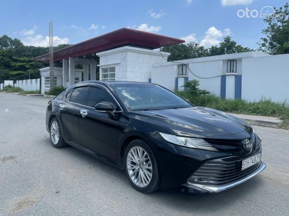 Toyota Camry 2.5Q 2020 - Bản cao cấp nhất nhập Thái Lan, đi chuẩn 2 vạn km xịn
