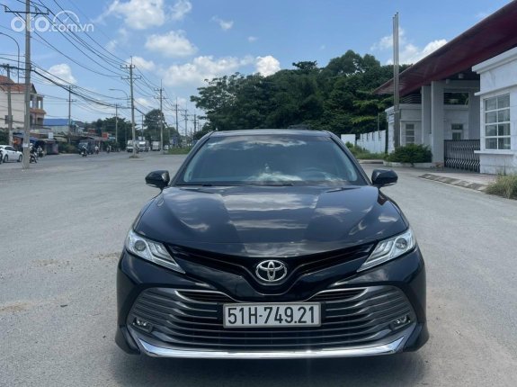 Toyota Camry 2.5Q 2020 - Bản cao cấp nhất nhập Thái Lan, đi chuẩn 2 vạn km xịn