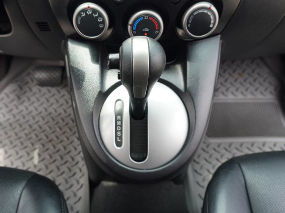 Mazda 2 2015 - Màu đỏ, giá 358tr