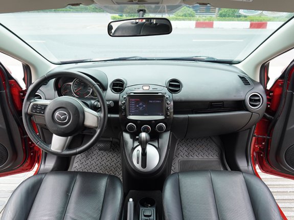 Mazda 2 2015 - Màu đỏ, giá 358tr
