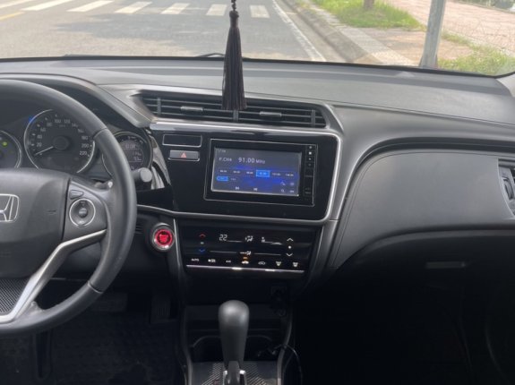 Honda City 1.5 TOP CVT 2018 - Cần bán gấp xe đăng ký lần đầu 2018, xe gia đình giá chỉ 505tr