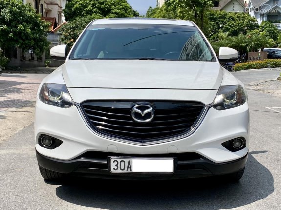 Cần bán lại xe màu trắng