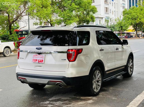 Ford Explorer 2.3L Ecoboost 2016 - Xe màu trắng, xe nhập