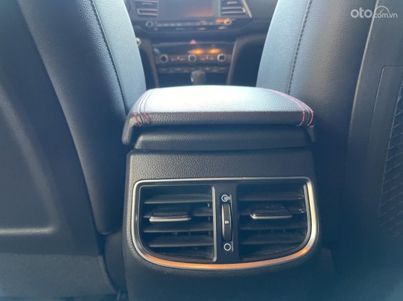 Hyundai Elantra Sport 1.6 2019 - Hộp số ly hợp kép - Hơn 200 mã lực