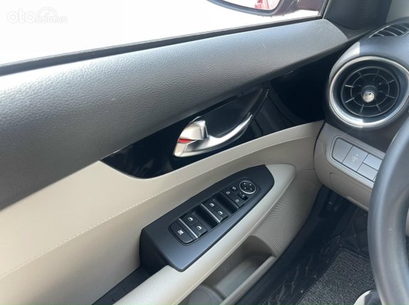 Kia Cerato 1.6 AT Luxury 2020 - Đi chuẩn 2 vạn kilomet