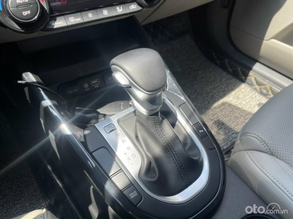 Kia Cerato 1.6 AT Luxury 2020 - Đi chuẩn 2 vạn kilomet