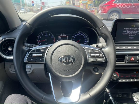Kia Cerato 1.6 AT Luxury 2020 - Đi chuẩn 2 vạn kilomet