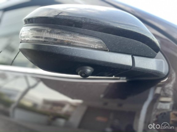 Toyota Fortuner 2.7 V 4X2 AT 2017 - Máy xăng 2WD nhập khẩu Indonesia một chủ