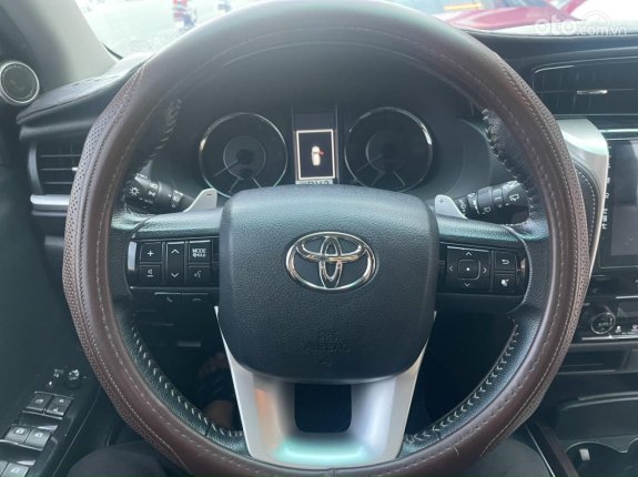 Toyota Fortuner 2.7 V 4X2 AT 2017 - Máy xăng 2WD nhập khẩu Indonesia một chủ