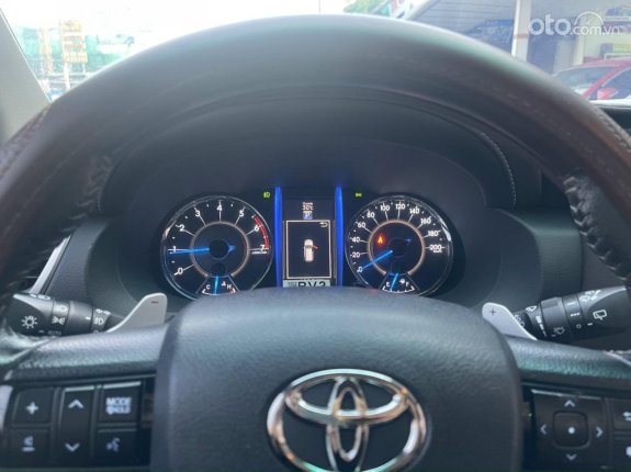 Toyota Fortuner 2.7 V 4X2 AT 2017 - Máy xăng 2WD nhập khẩu Indonesia một chủ