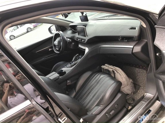 Peugeot 3008 Allure 2019 - động cơ 1.6L Turbo đi 4 vạn kilomet