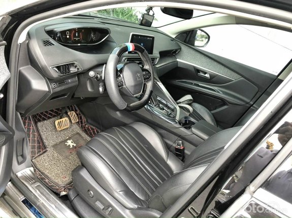 Peugeot 3008 Allure 2019 - động cơ 1.6L Turbo đi 4 vạn kilomet