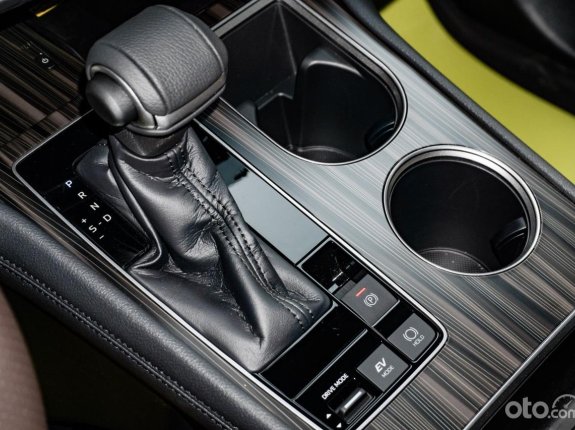 Toyota Sienna Platinum 2.5L AT FWD 2021 - Xe còn như mới, liên hệ trao đổi trực tiếp