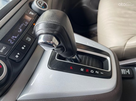 Honda CR-V 2.0 2013 - Xe gia đình giá chỉ 565tr