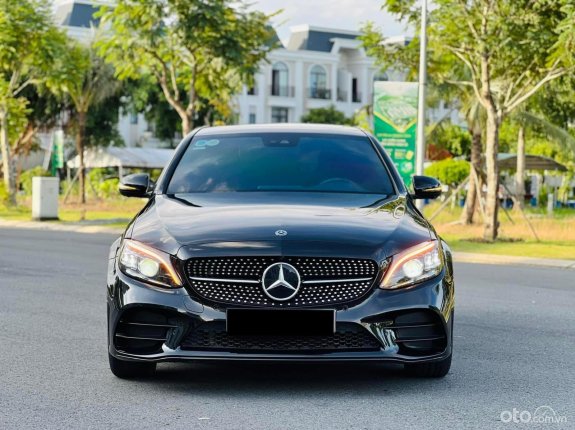 Mercedes-Benz C300 AMG 2019 - Xe mới đi có 12.000 km