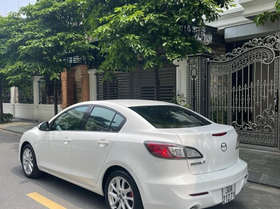 Mazda 3 2012 - Bán xe đăng ký 2012 xe gia đình giá 375tr