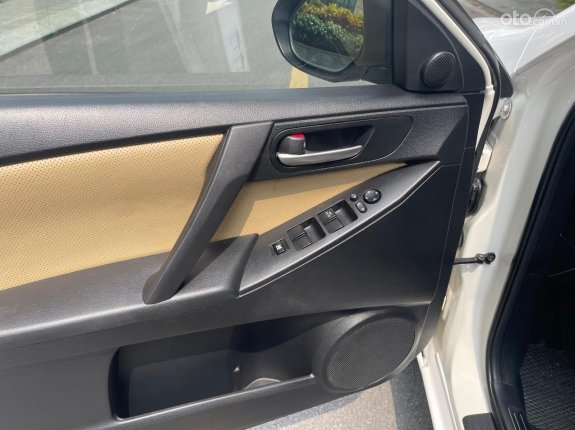 Mazda 3 2012 - Bán xe đăng ký 2012 xe gia đình giá 375tr