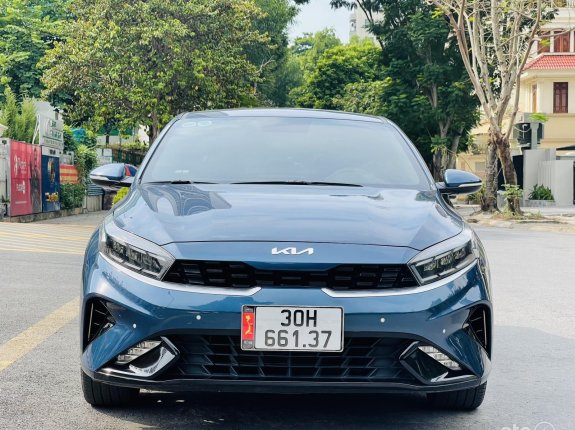 Kia K3 1.6 Premium 2022 - Cần bán lại xe màu xanh