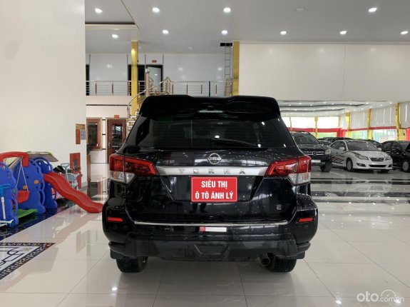 Nissan Terra 2.5L E 2WD AT 2018 - Xe 7 chỗ cực đẹp, hầm hố, full đồ chơi trên xe