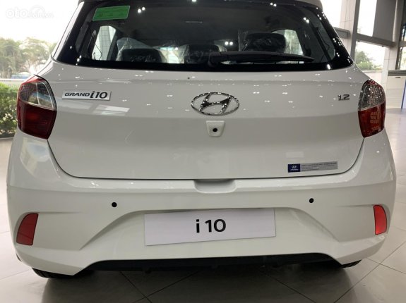 Hyundai Grand i10 Hatchback 1.2 AT 2023 - Sẵn màu và phiên bản, nhiều quà