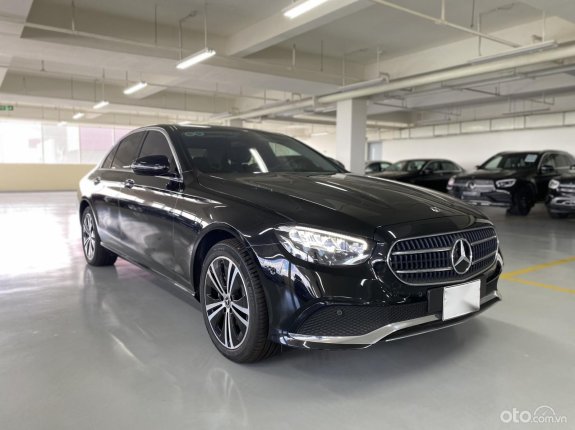 Mercedes-Benz E180 1.5 I4 2021 - Tiết kiệm gần 300 triệu đồng so với xe mới 100%