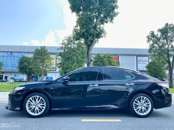 Toyota Camry 2.5Q 2019 - Siêu lướt 2v5 km