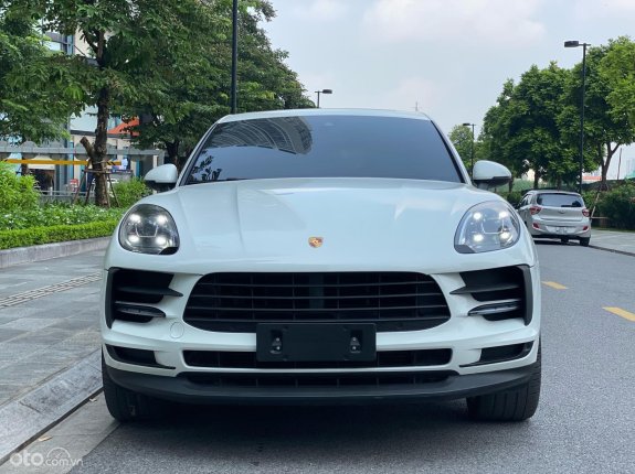 Porsche Macan tiêu chuẩn 2016 - Model 2017