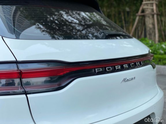 Porsche Macan tiêu chuẩn 2016 - Model 2017