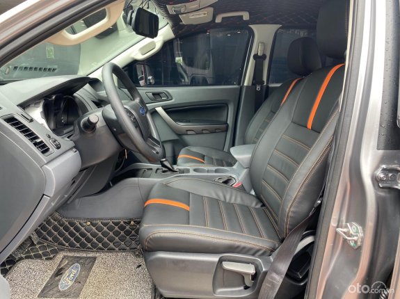 Ford Ranger XLS 2.2 4x2 AT 2016 - Số tự động đại chất