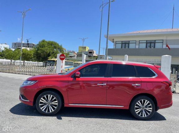 Mitsubishi Outlander 2.0 CVT 2022 - Xe lướt chính hãng