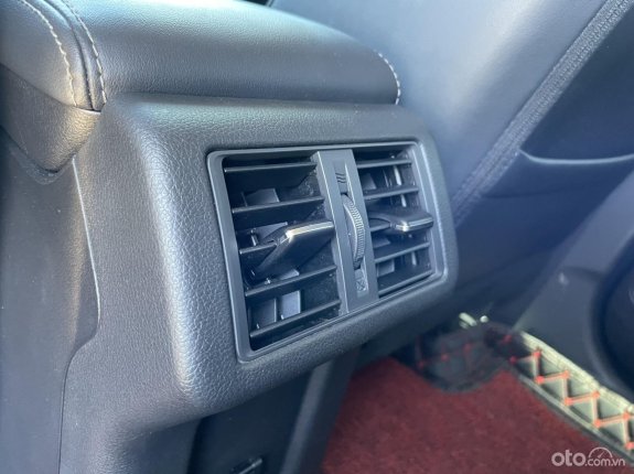 Mitsubishi Outlander 2.0 CVT 2022 - Xe lướt chính hãng