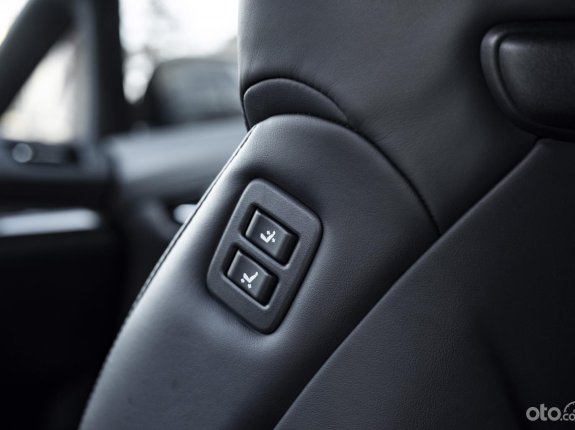 Toyota Alphard Executive Lounge 2019 - Màu đen, xe nhập