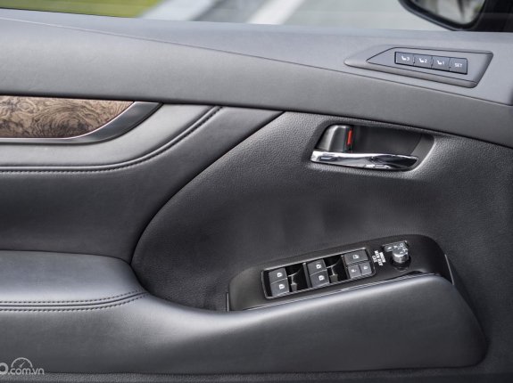 Toyota Alphard Executive Lounge 2019 - Màu đen, xe nhập