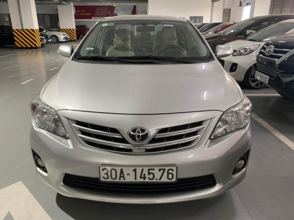 Toyota Corolla Altis Phiên bản khác 2014 - Cần bán xe sản xuất năm 2014 giá hữu nghị
