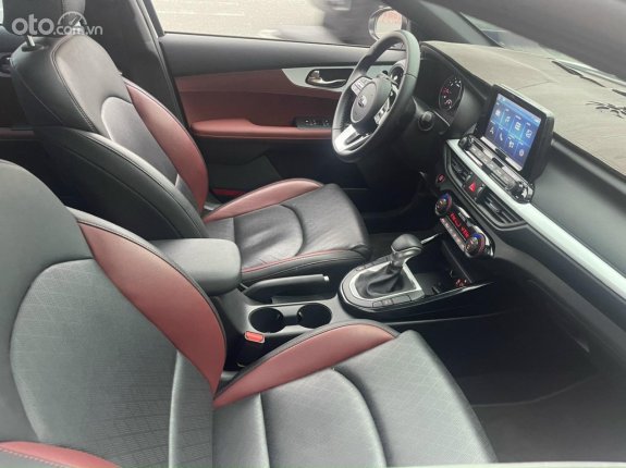 Kia Cerato 2.0 AT Premium 2020 - Siêu lướt đi chuẩn 7 (bảy) ngàn kilomet