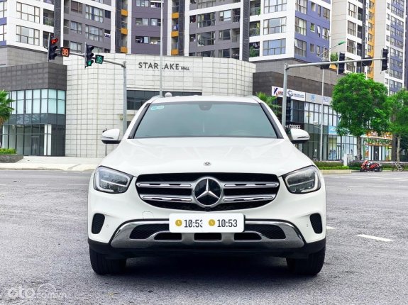 Mercedes-Benz GLC 200 4Matic 2021 - Cần bán lại xe màu trắng