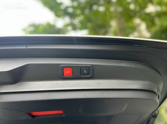 Peugeot 5008 Allure 2021 - Một chủ mua mới đi chuẩn 1 vạn kilomet